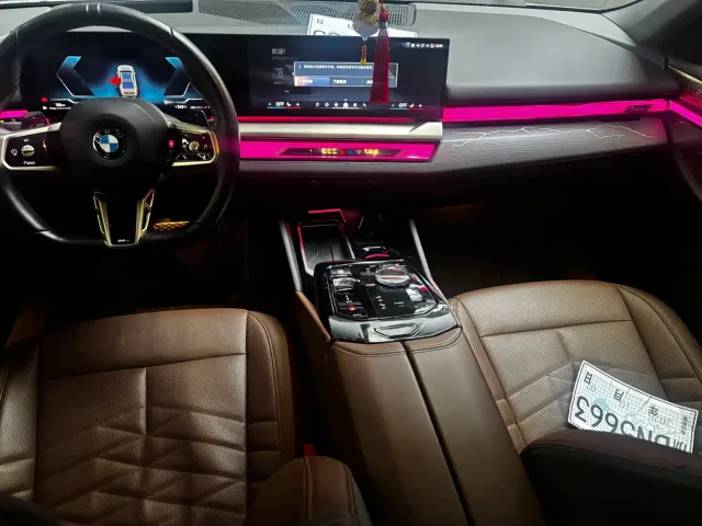 BMW 5 Series — Фото автомобиля 4
