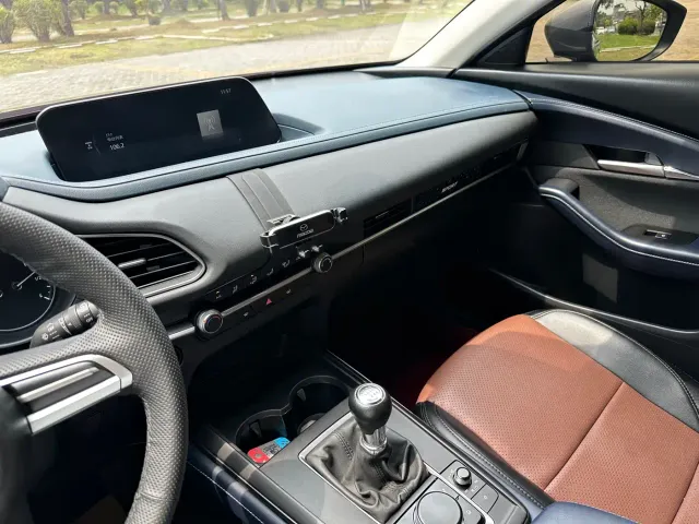 Mazda CX-30 — Фото автомобиля 14