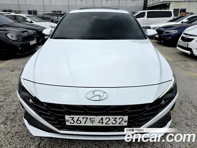 Hyundai Avante CN7 — Фото автомобиля 2