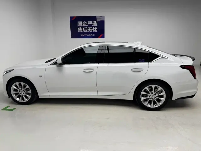 Cadillac CT5 — Фото автомобиля 9
