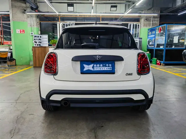 MINI Hatch — Фото автомобиля 5
