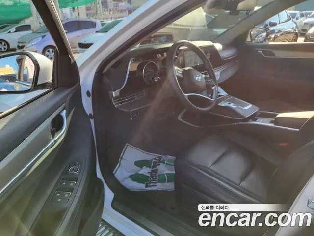 Hyundai Grandeur Новый Grandeur IG 3.0 LPi (Для проката) — Фото автомобиля 17