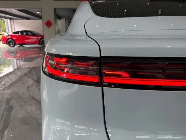 Voyah Auto VOYAH Zhuiguang 2023 4WD Flagship Edition — Фото автомобиля 26