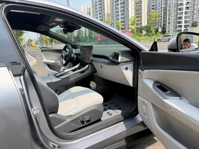 Arcfox Alpha S5 — Фото автомобиля 17