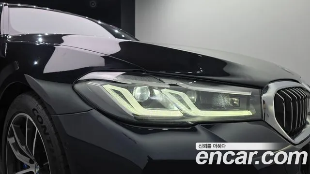 BMW 5 Series G30 — Фото автомобиля 22