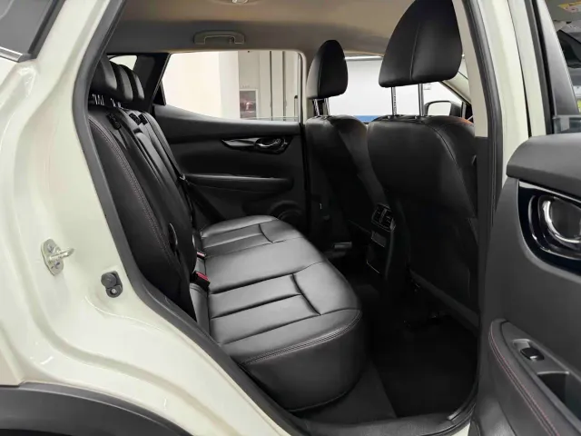 Nissan Qashqai — Фото автомобиля 23
