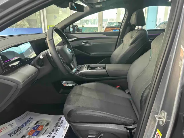 BYD Qin L — Фото автомобиля 3