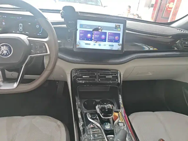 BYD Qin PLUS — Фото автомобиля 12