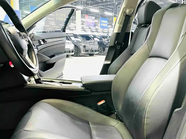 Honda Accord — Фото автомобиля 11