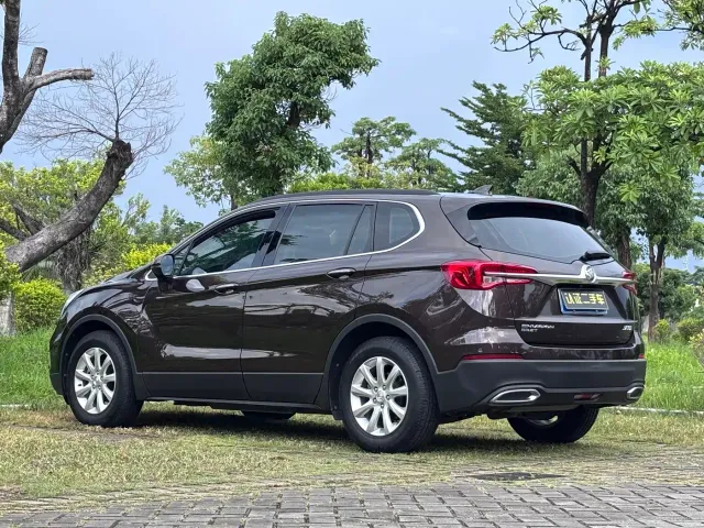 Buick Envision Plus — Фото автомобиля 8
