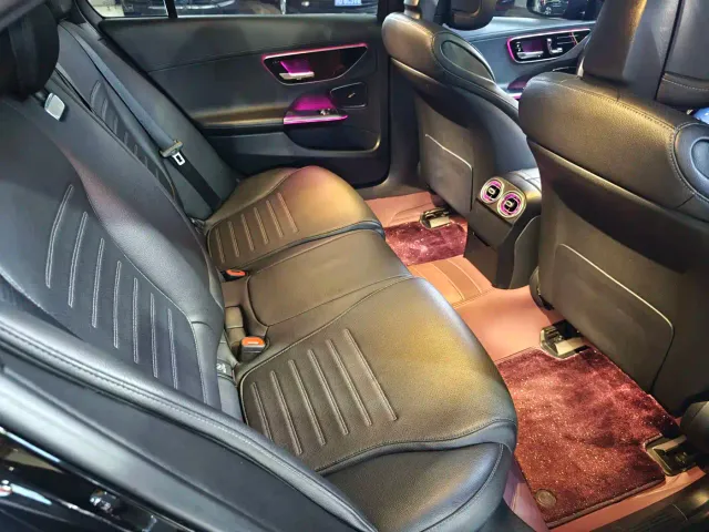 Mercedes-Benz C-Class — Фото автомобиля 9