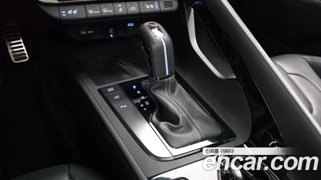 Hyundai AVANTE — Фото автомобиля 9