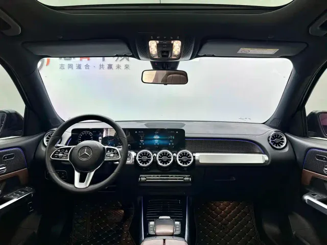 Mercedes-Benz GLB-Class — Фото автомобиля 10