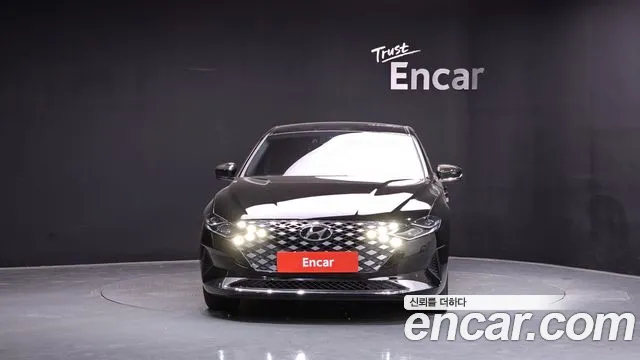 Hyundai Grandeur — Фото автомобиля 3