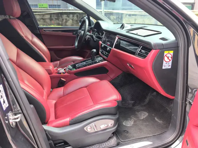 Porsche Macan — Фото автомобиля 9