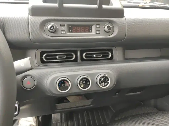 Wuling Zhiguang NEV — Фото автомобиля 9