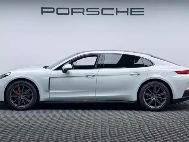 Porsche Panamera — Фото автомобиля 4