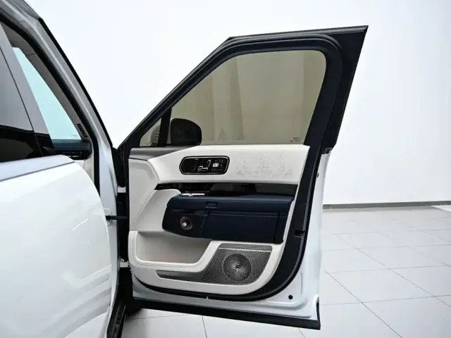 ZEEKR Zeekr 9X 2025 model Ultra Edition 70kWh — Фото автомобиля 22