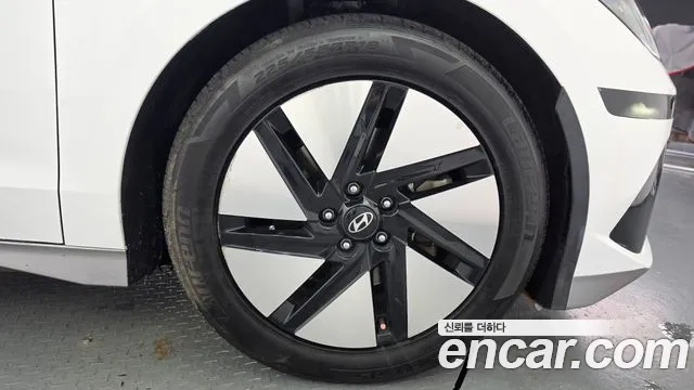 Hyundai Ioniq 6 — Фото автомобиля 5