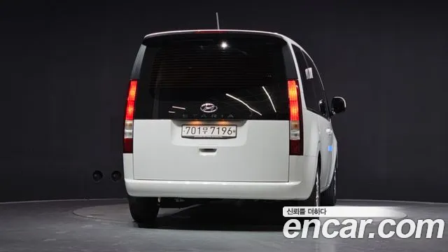 Hyundai Staria Staria Tourer 11 мест — Фото автомобиля 2