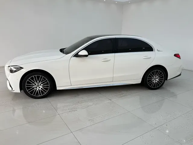 Mercedes-Benz C-Class — Фото автомобиля 4