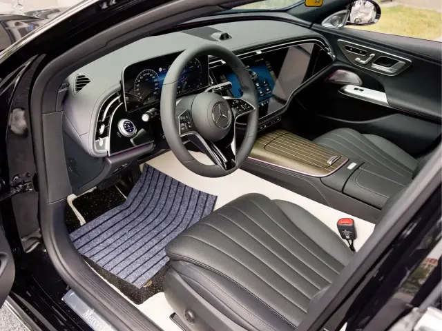 Mercedes-Benz E-Class — Фото автомобиля 17