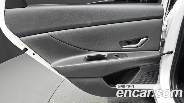 Hyundai Avante CN7 — Фото автомобиля 14