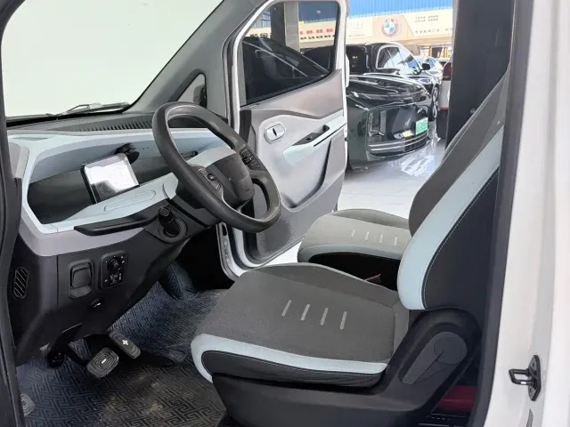 Wuling NanoEV — Фото автомобиля 4