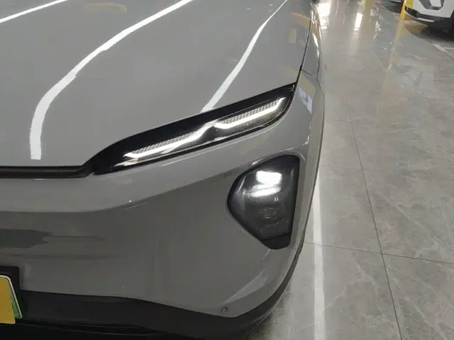 Nio ES7 — Фото автомобиля 23
