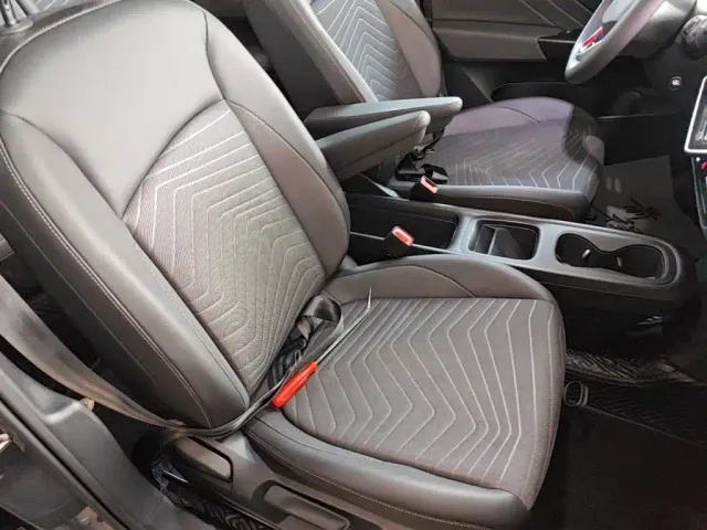 Volkswagen ID.3 — Фото автомобиля 24