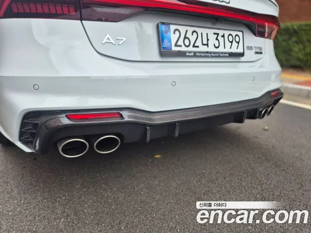Audi A7 4K — Фото автомобиля 12