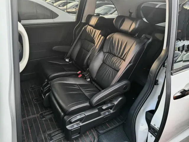 Honda Odyssey — Фото автомобиля 13