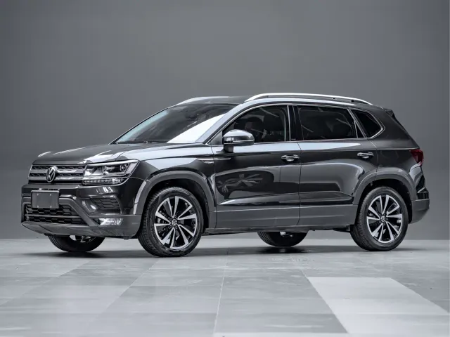 Фотография автомобиля — Volkswagen Tharu