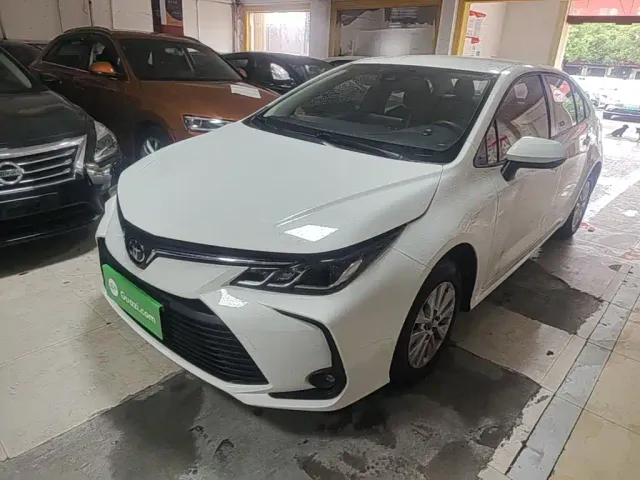 Фотография автомобиля — Toyota Corolla