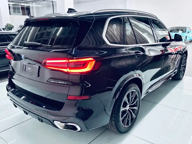 BMW X5 — Фото автомобиля 6