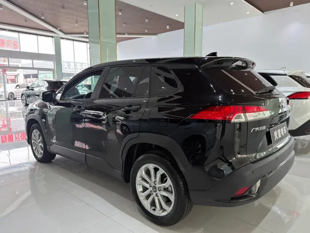 Toyota Frontlander — Фото автомобиля 13
