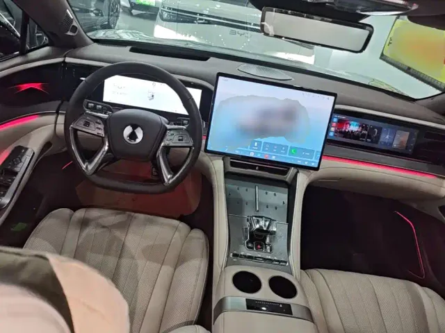 Denza Z9GT — Фото автомобиля 9