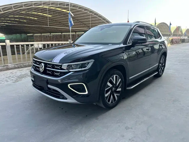 Фотография автомобиля — Volkswagen Tayron