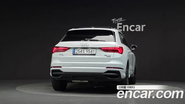 Audi Q3 35 TDI quattro Premium — Фото автомобиля 4