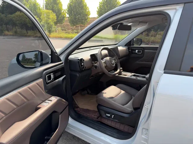 Wuling Starlight 560 — Фото автомобиля 8