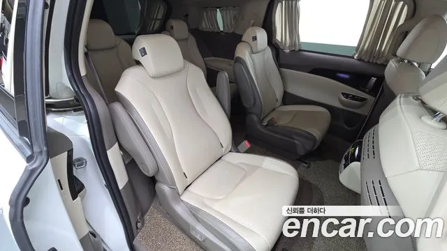 Kia Carnival 4th Gen — Фото автомобиля 12