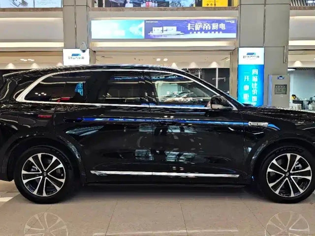 Aito M7 — Фото автомобиля 19
