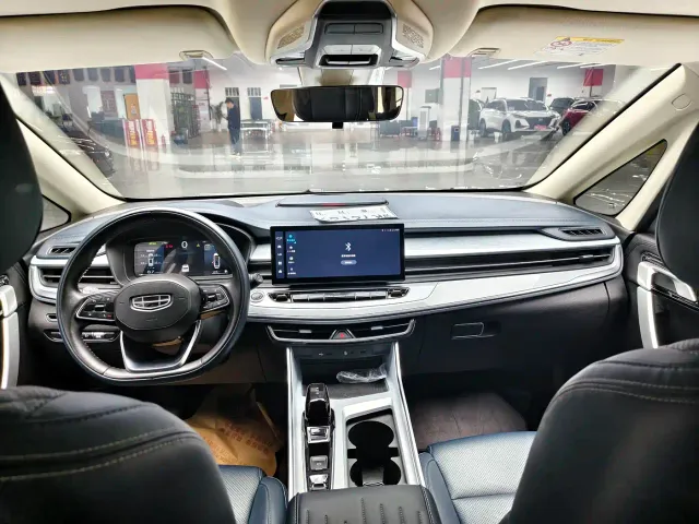 Geely Jiaji — Фото автомобиля 7