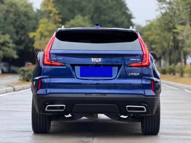 Cadillac XT4 — Фото автомобиля 5