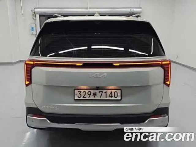 Kia Carnival 4th Gen — Фото автомобиля 3
