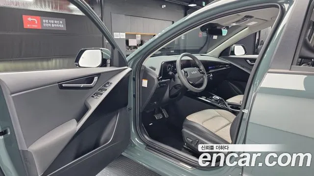 Kia Niro The All New Niro Signature — Фото автомобиля 10