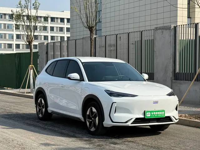 Geely Galaxy E5 — Фото автомобиля 3