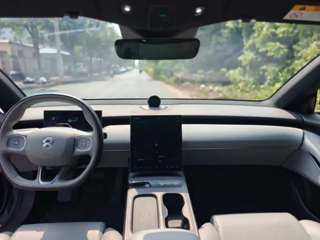 Nio ET5 Touring — Фото автомобиля 5