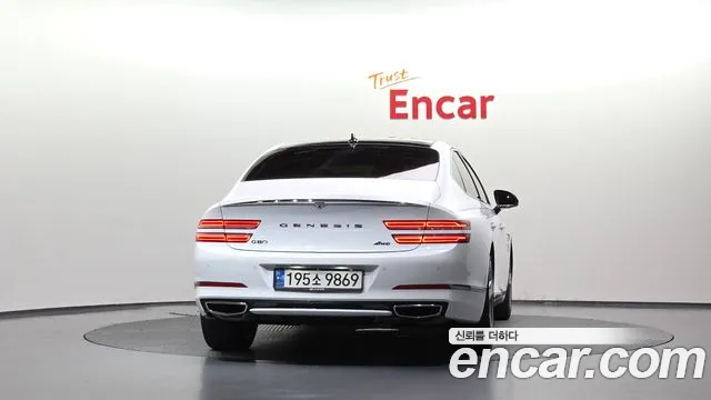 Genesis G80 Бензин 2.5 турбо AWD — Фото автомобиля 4