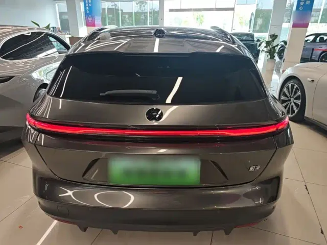 Nio ET5 Touring — Фото автомобиля 5